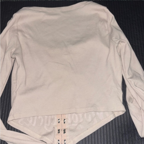 Graphic women’s top - Picture 3 of 3